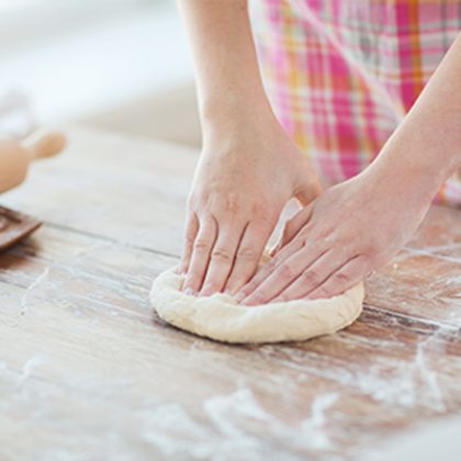 סגולות  עם הפרשת חלה